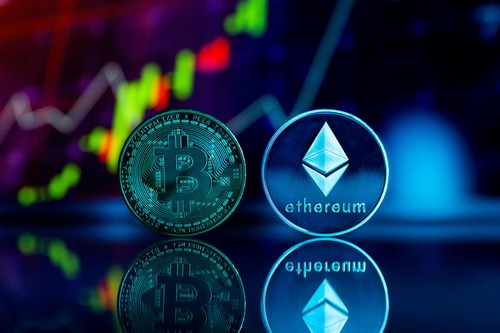 Bitcoin prices differing between GBP providers and exchanges due to spreads and feeds